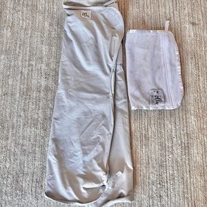Ollie World Swaddle in color stone